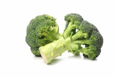 Broccoli-Extract-Brassica-oleracea-italic-scaled-1