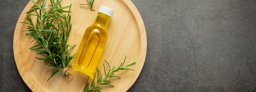 7 Uses and Benefits of Thyme Oil